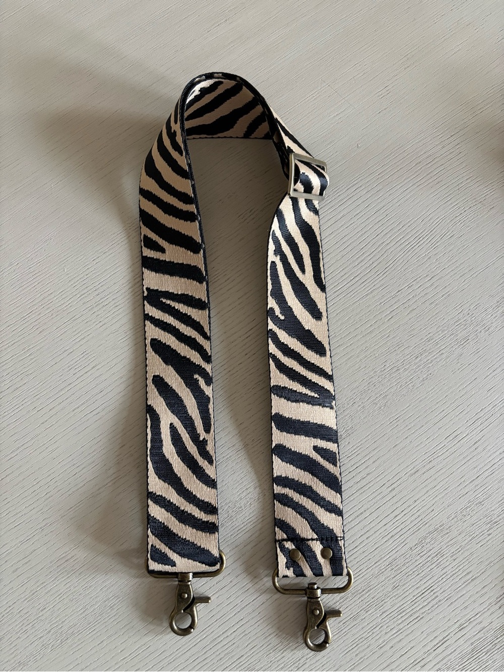 BRAND NEW: Parker Thatch - Zebra Print Adjustable Bag Strap